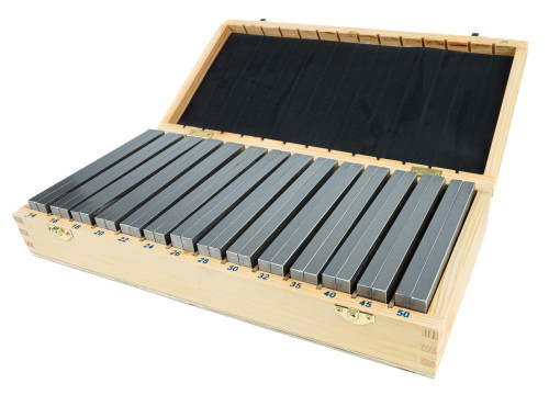 Frézařské paralelní podložky do svěráků 125 x8, x10,x12,x14 SADA; 24 párů, ve dřevěné kazetě