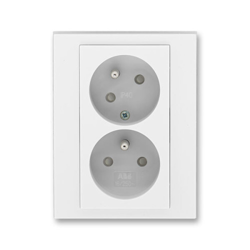 ABB 5513H-C02357 01 Zás. dvojnásobná s ochr. kolíky, s clonkami, s natoč. dutinou