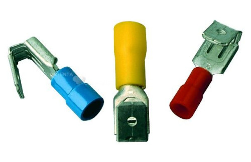 Konektor plochý s odbočkou PVC 608